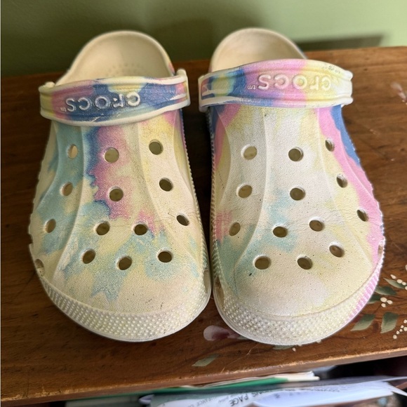 Crocs Mens 5 Women's 7 Classic Pastel Slides Perfect Spare Pair! Super cute 🥰 - Picture 2 of 8